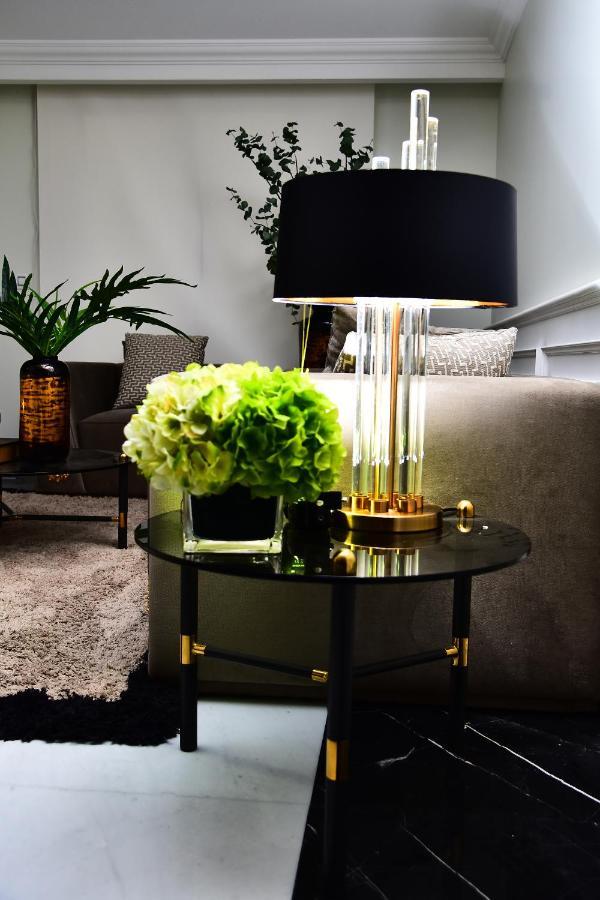Versace Tower Luxury Suites - Downtown Beirut Ngoại thất bức ảnh