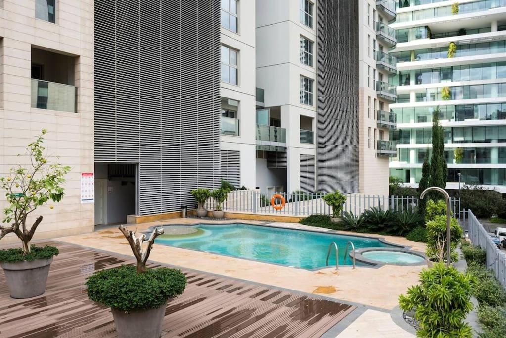 Versace Tower Luxury Suites - Downtown Beirut Ngoại thất bức ảnh